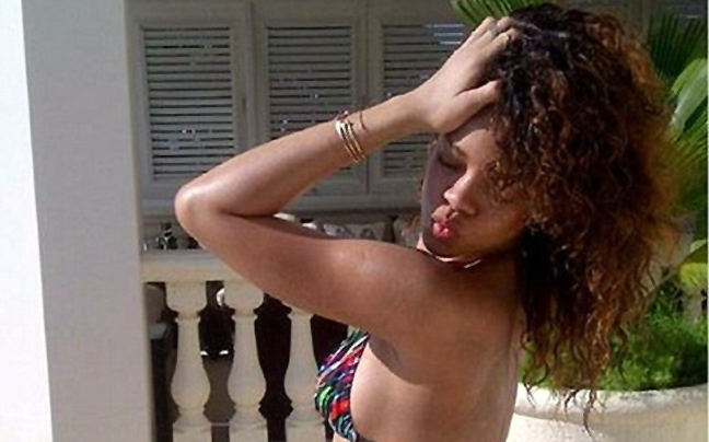 Η Rihanna κάνει… νάζια!