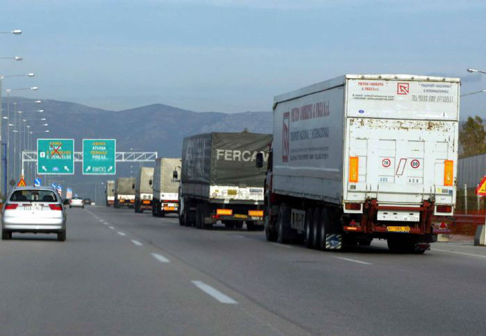 Αθέμιτο ανταγωνισμό καταγγέλλουν οι ιδιοκτήτες φορτηγών