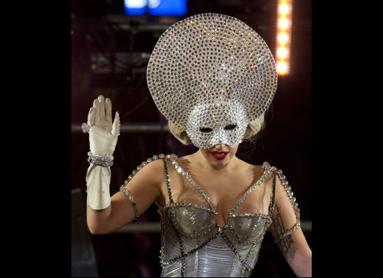 Οι πρωτοχρονιάτικες εμφανίσεις της Lady Gaga