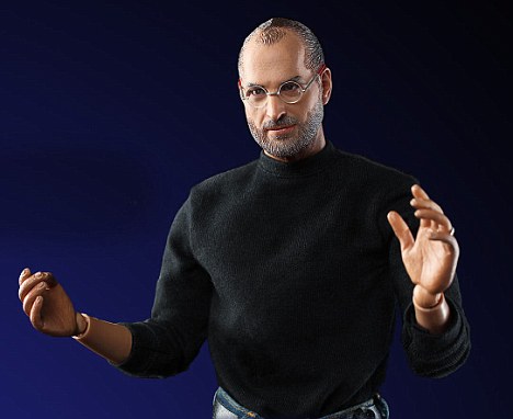 Έκαναν τον Steve Jobs… κούκλα!