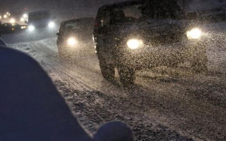 Ακινητοποιημένα οχήματα στην Εθνική λόγω χιονόπτωσης