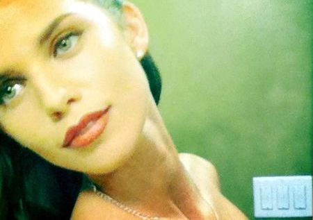 Ανέβασε αποκαλυπτική της φωτογραφία στο twitter