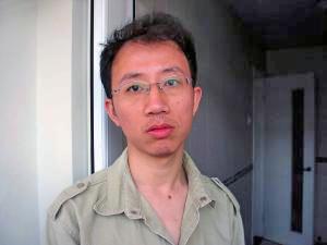 Εισβολή αστυνομικών στην οικία του ακτιβιστή Χου Τζία