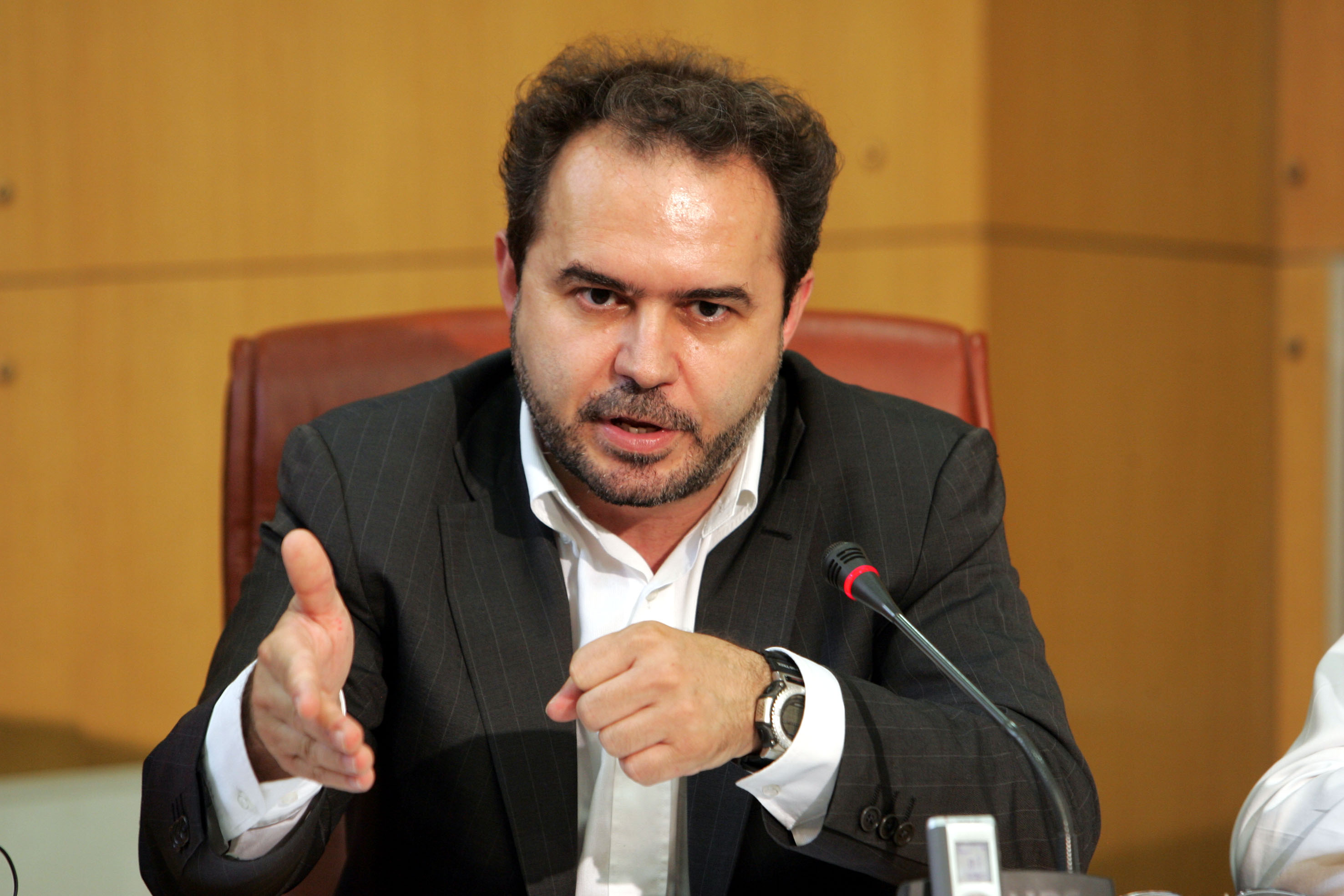 Την παραίτησή του από την προεδρία της ΓΕΝΟΠ ανακοίνωσε ο Φωτόπουλος