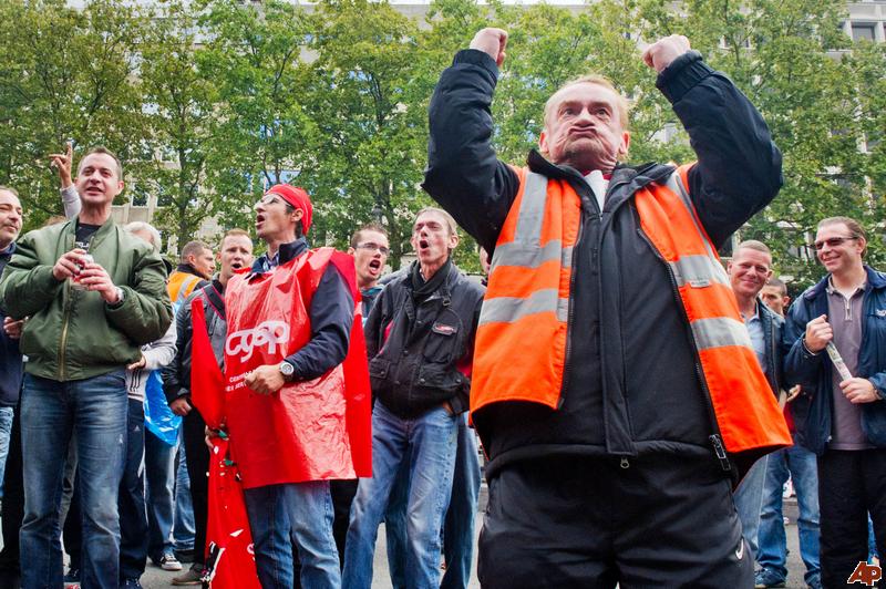 Κάλεσμα σε γενική απεργία στις 9 Οκτωβρίου στη Γαλλία