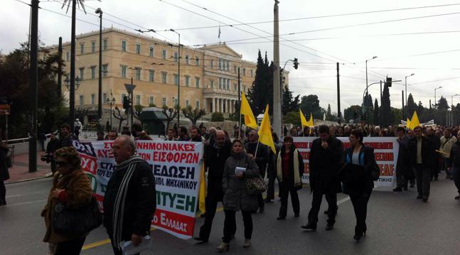 Πώς σκέφτονται να «μαζέψουν» τις διαδηλώσεις