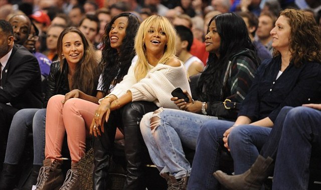 Η Rihanna… ξανθιά!