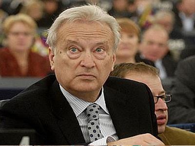 «Στη Λευκωσία η τρόικα αν η χώρα προσφύγει στο EFSF»