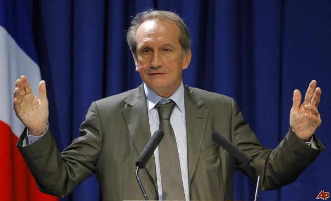 «Υπάρχουν πολιτικές κουλτούρες που αξίζουν κλωτσιές στον κ…»