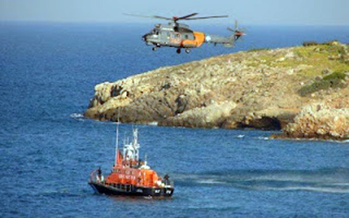 Η πτήση του Super Puma στο πλοίο που καιγόταν στην Ρόδο