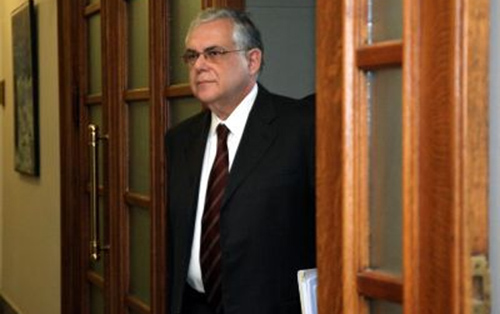 Σε εξέλιξη συνάντηση Παπαδήμου – Μητρόπουλου
