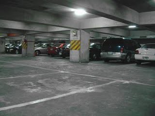 «Άνοιγε» οχήματα σε πάρκινγκ σουπερμάρκετ