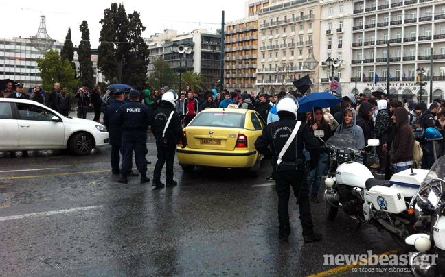 Κυκλοφοριακό κομφούζιο στους δρόμους της Αθήνας