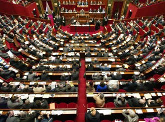 «Ναι» της Γαλλίας για τον Ευρωπαϊκό Μηχανισμό Σταθερότητας