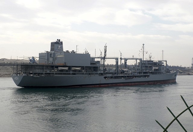 Στον Πειραιά τρία πλοία του NATO