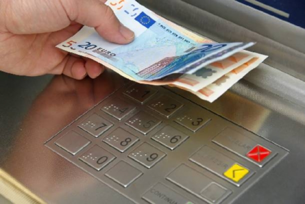 «Οι ελληνικές τράπεζες δεν διατρέχουν κίνδυνο»