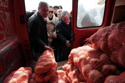 Συνωστισμός για τις φθηνές πατάτες στο ΑΠΘ