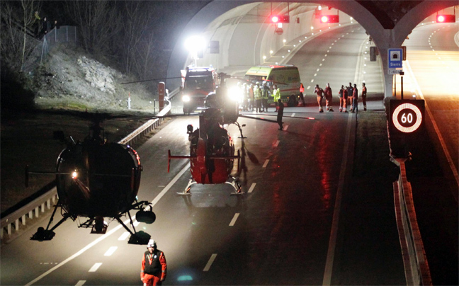 Τροχαίο δυστύχημα με είκοσι οκτώ νεκρούς στην Ελβετία
