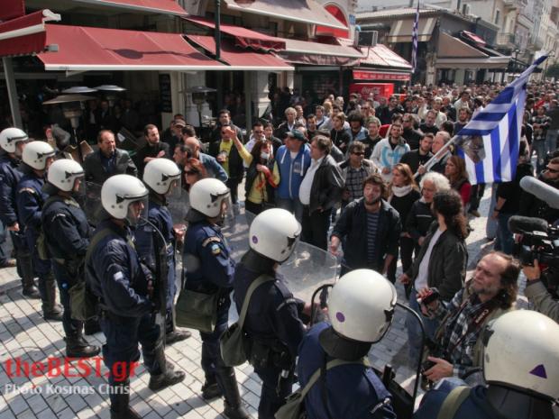 Βίντεο από τα επεισόδια στην Πάτρα