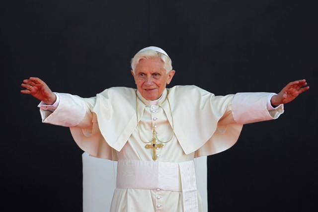 Σε 1,5 χρόνο φυλάκιση καταδικάστηκε ο πρώην μπάτλερ του πάπα