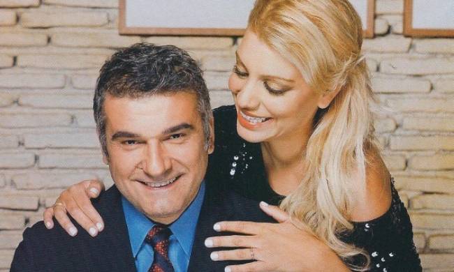 Παντρεύονται Κώστας Αποστολάκης-Αμέλια Αναστασάκη