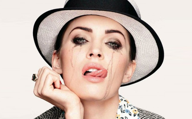 Σαν παλιό σινεμά η Megan Fox!