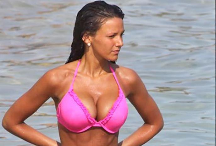 «Δεν θα έδειχνα ποτέ το στήθος μου&#8230;»