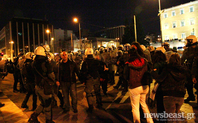 Απρόκλητη επίθεση των ΜΑΤ σε εκπροσώπους των ΜΜΕ