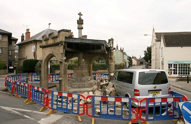 Μνημείο 500 ετών καταστράφηκε από… φτέρνισμα!