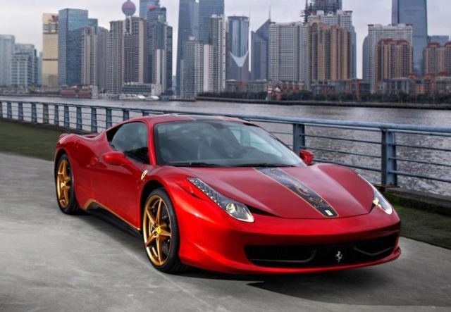 Η Ferrari συναντά την κινεζική παράδοση