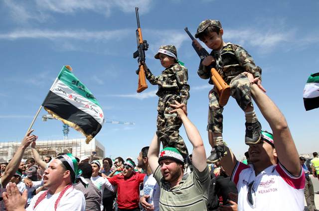 Τρεις διαδηλωτές νεκροί από σφαίρες του συριακού στρατού