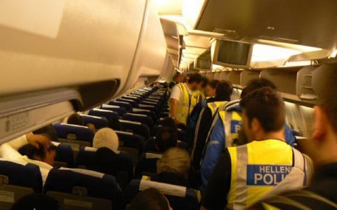 Η κυβέρνηση Τραμπ επέστρεψε στο Καράκας ένα κοριτσάκι 2 ετών που έμεινε μόνο του μετά την απέλαση των γονιών του