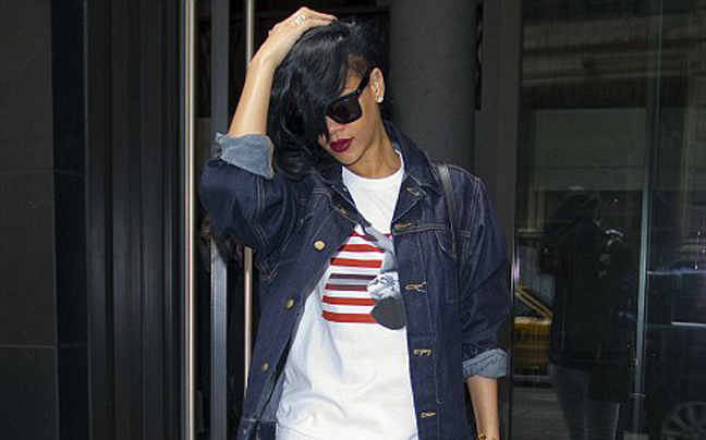 Η Rihanna ντύθηκε στα χρώματα της αμερικανικής σημαίας
