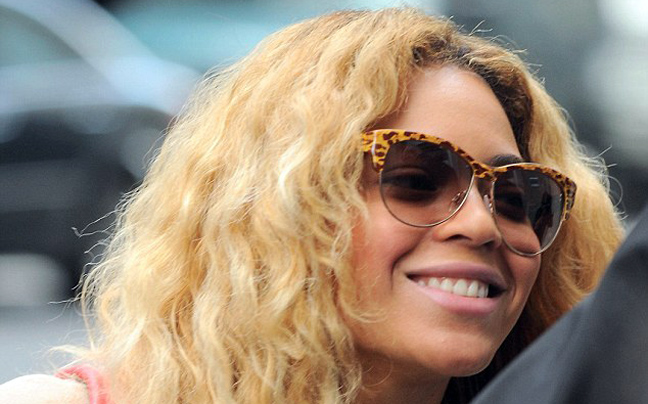 Η μητρότητα «προσγείωσε» την Beyonce