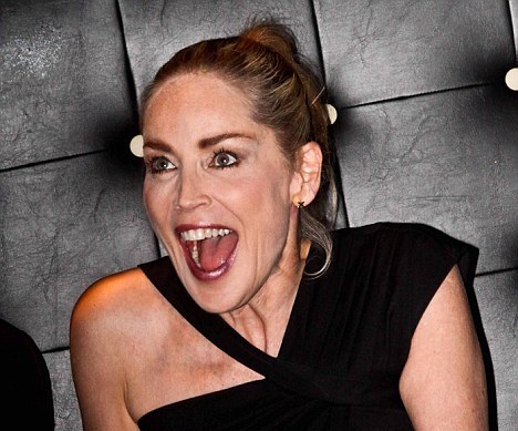 Το… νέο αμόρε της Sharon Stone