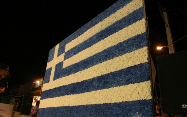 Στην Αχαΐα η μεγαλύτερη σημαία από άνθη του κόσμου