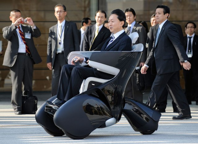 Όχημα-πολυθρόνα από την Toyota