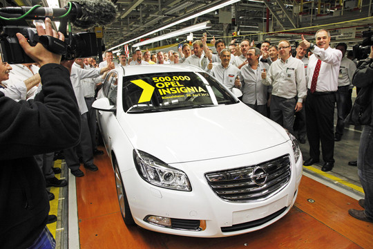 Η Opel γιορτάζει τα 500.000 Insignia