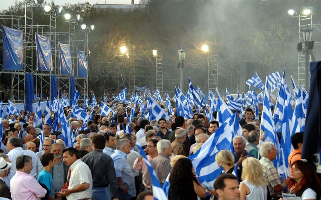 «Μοιράστηκαν» οι πλατείες της Αθήνας στα κόμματα