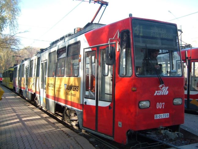 Σύγκρουση βαγονιών τραμ στο Βουκουρέστι