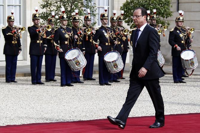 Ανέλαβε καθήκοντα ο Φρανσουά Ολάντ