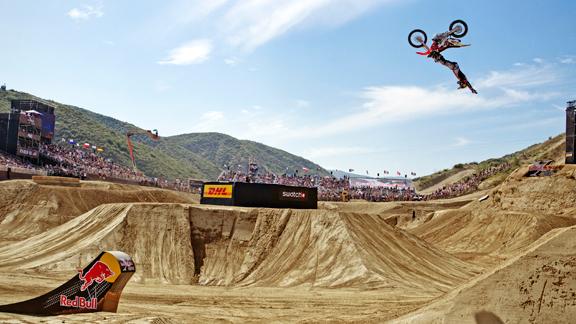 Ο Todd Potter κερδίζει το δεύτερο γύρο του Red Bull X-Fighters