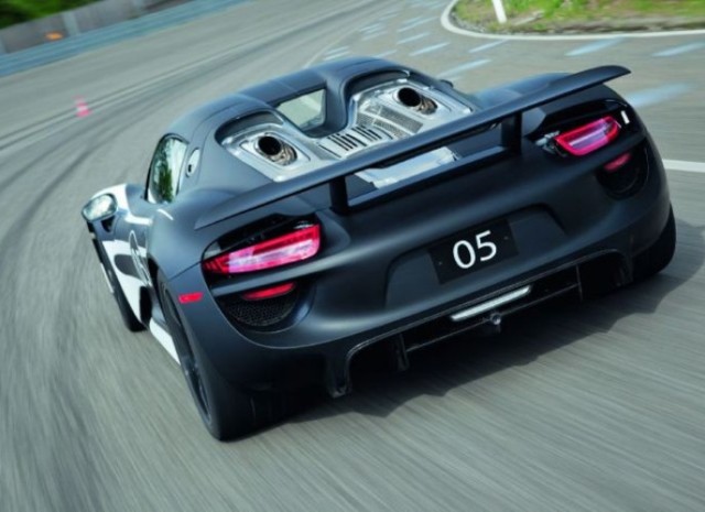 Ξεκινούν οι δοκιμές της 918 Spyder