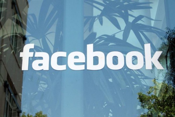 Γραφείο στο Ντουμπάι ανοίγει το Facebook
