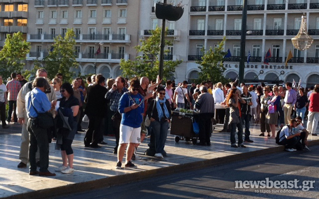 Οι «Αγανακτισμένοι» επέστρεψαν στο Σύνταγμα