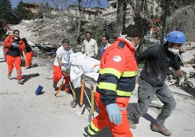 Κατέρρευσε κτίριο στο Μπάρι της Ιταλίας