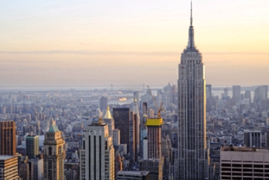 Στο δρόμο προς το Χρηματιστήριο το Empire State Building