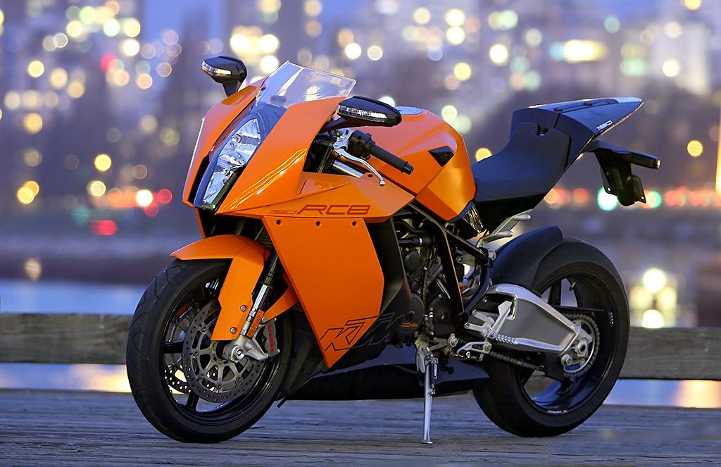 H KTM RC8 σε προσφορά