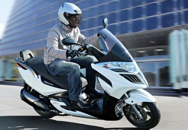 Το νέο Kymco G-Dink 300i