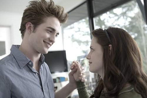 Δείτε το παιδί του Edward και της Bella του Twilight